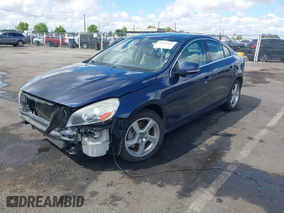 2013 Volvo S60 T5 Premier with VIN YV1612FS6D2195232, listed as a IAAI auction lot 42260165 with 134,041 mi miles and . Bid and sale history available at DreamBid. Image 18.