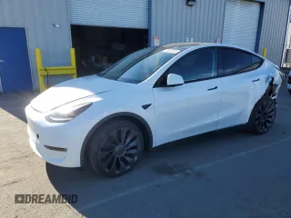 2024 Tesla Model Y Performance with VIN 7SAYGDEFXRF117959, listed as a Copart auction lot 48039495 with 5,242 mi miles and Salvage Title. Bid and sale history available at DreamBid. Image 1.