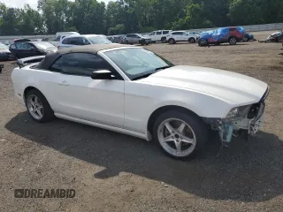2013 Ford Mustang V6 with VIN 1ZVBP8EM2D5248092, listed as a Copart auction lot 62529765 with 107,771 mi miles and Salvage title. Bid and sale history available at DreamBid. Image 4.