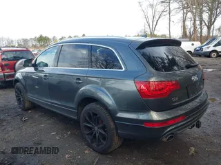 2015 Audi Q7 3.0T S line Prestige with VIN WA1DGAFE7FD023762, listed as a IAAI auction lot 42027169 with 110,744 mi miles. Bid and sale history available at carsss.com. Image 14.