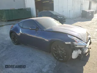 2017 Nissan 370Z z VIN JN1AZ4EH6HM952086, wystawiony jako Copart lot #88158105 z przebiegiem Nie podano mil oraz Szkoda całkowita • Salvage title. Historia ofert i sprzedaży dostępna na DreamBid. Obrazek 4.
