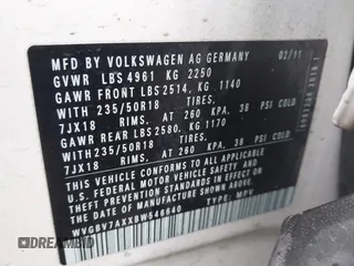 2011 Volkswagen Tiguan SE with VIN WVGBV7AXXBW546640, listed as a IAAI auction lot 41665036 with 106,071 mi miles and . Bid and sale history available at DreamBid. Image 9.
