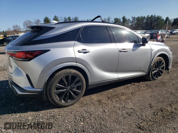 2023 Lexus RX 350 z VIN 2T2BAMCA4PC005537, wystawiony jako Copart lot #50204725 z przebiegiem 30 572 mil mil oraz Szkoda całkowita • Salvage title. Historia ofert i sprzedaży dostępna na DreamBid. Obrazek 3.