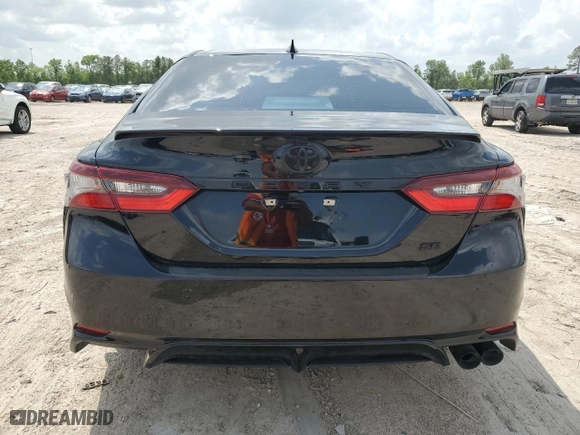 2024 Toyota Camry SE with VIN 4T1T11AK4RU889578, listed as a Copart auction lot 54047385 with 26,991 mi miles and Salvage Title. Bid and sale history available at carsss.com. Image 6.