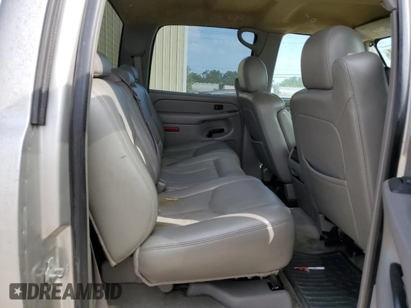 2004 GMC Sierra 1500 SLT z VIN 2GTEK13T241405721, wystawiony jako Copart lot #54399704 z przebiegiem 165 512 mil mil oraz Czysty tytuł • Clean title. Historia ofert i sprzedaży dostępna na DreamBid. Obrazek 10.