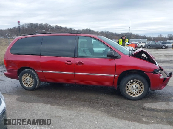 1998 Chrysler Town & Country LXi with VIN 1C4GP64L8WB589426, listed as a IAAI auction lot 41535344 with 132,466 mi miles. Bid and sale history available at carsss.com. Image 13.