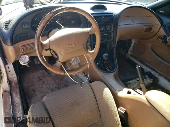 1995 Ford Mustang z VIN 1FALP45T0SF152059, wystawiony jako Copart lot #41786005 z przebiegiem 133 906 mil mil oraz Szkoda całkowita • Salvage title. Historia ofert i sprzedaży dostępna na DreamBid. Obrazek 8.