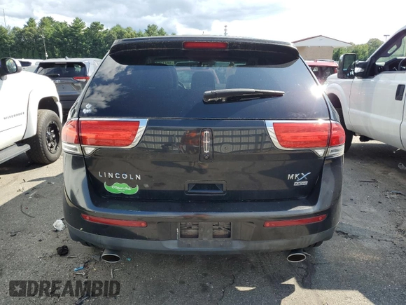 2013 Lincoln MKX with VIN 2LMDJ8JK9DBL13338, listed as a Copart auction lot 68213674 with 178,071 mi miles and Clean Title. Bid and sale history available at DreamBid. Image 6.