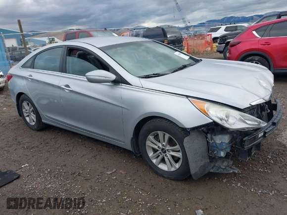 2013 Hyundai Sonata GLS with VIN 5NPEB4AC3DH693395, listed as a IAAI auction lot 40786592 with 147,774 mi miles and . Bid and sale history available at carsss.com. Image 1.