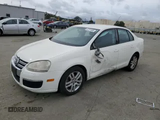 2007 Volkswagen Jetta 2.5 z VIN 3VWPG71K17M121577, wystawiony jako Copart lot #47211945 z przebiegiem 180 607 mil mil oraz Szkoda całkowita • Salvage title. Historia ofert i sprzedaży dostępna na DreamBid. Obrazek 1.