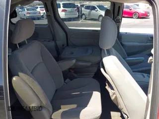 2006 Dodge Caravan SXT with VIN 1D4GP45R16B732002, listed as a IAAI auction lot 42157772 with 162,135 mi miles and . Bid and sale history available at carsss.com. Image 8.