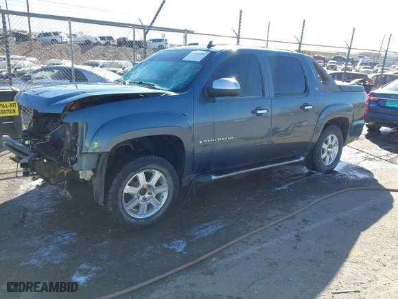 2008 Chevrolet Avalanche LS with VIN 3GNFK12308G226636, listed as a IAAI auction lot 41392242 with 276,774 mi miles. Bid and sale history available at carsss.com. Image 2.