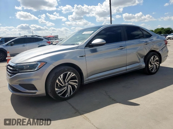 2021 Volkswagen Jetta SEL with VIN 3VWE57BUXMM088877, listed as a Copart auction lot 62319195 with 31,604 mi miles and Salvage title. Bid and sale history available at DreamBid. Image 1.