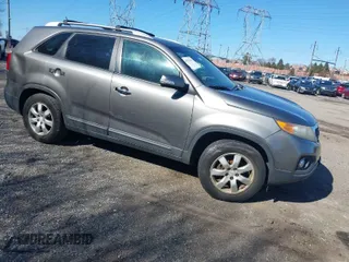 2012 Kia Sorento LX with VIN 5XYKT4A67CG191585, listed as a IAAI auction lot 41703251 with 190,825 mi miles. Bid and sale history available at carsss.com. Image 1.