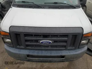 2014 Ford Econoline Passenger XL z VIN 1FBNE3BL8EDB20505, wystawiony jako Copart lot #86013044 z przebiegiem 176 981 mil mil oraz Tytuł czysty. Historia ofert i sprzedaży dostępna na DreamBid. Obrazek 12.