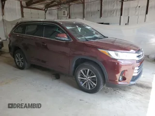 2018 Toyota Highlander SE with VIN 5TDKZRFH5JS267732, listed as a Copart auction lot 57862535 with 116,980 mi miles and Salvage title. Bid and sale history available at DreamBid. Image 4.