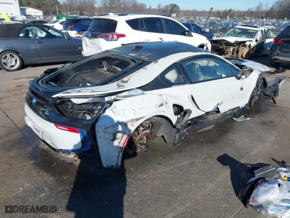 2015 BMW i8 with VIN WBY2Z2C51FV392854, listed as a IAAI auction lot 41282895 with 77,533 mi miles. Bid and sale history available at carsss.com. Image 4.