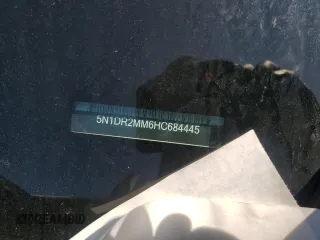 2017 Nissan Pathfinder SV z VIN 5N1DR2MM6HC684445, wystawiony jako Copart lot #59419275 z przebiegiem 104 627 mil mil oraz Czysty tytuł • Clean title. Historia ofert i sprzedaży dostępna na DreamBid. Obrazek 13.