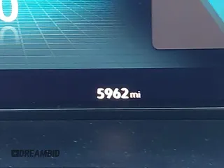 2024 Volkswagen Atlas SE с VIN 1V2JR2CA8RC622379, выставлен на аукционе IAAI как лот 41650590 с пробегом 5 962 миль миль и . История ставок и продаж доступна на DreamBid. Изображение 15.