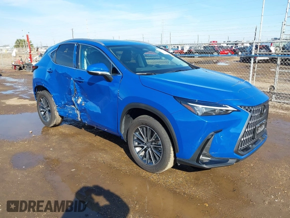 2025 Lexus NX 250 Premium z VIN 2T2GDCAZ4SC020337, wystawiony jako IAAI lot #41402339 z przebiegiem 7 657 mil mil oraz . Historia ofert i sprzedaży dostępna na DreamBid. Obrazek 1.