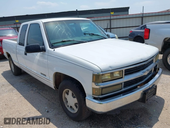 1998 Chevrolet Silverado 1500 with VIN 1GCEC19M7WE151745, listed as a IAAI auction lot 42161857 with 203,640 mi miles and . Bid and sale history available at DreamBid. Image 1.