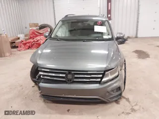 2018 Volkswagen Tiguan SEL with VIN 3VV3B7AX9JM125297, listed as a IAAI auction lot 41983886 with 82,429 mi miles. Bid and sale history available at carsss.com. Image 12.