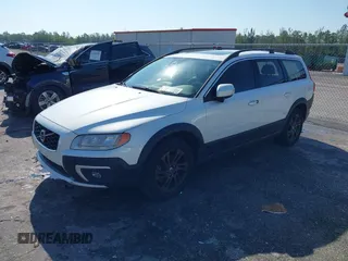 2014 Volvo XC70 3.2L with VIN YV4952BZ5E1186231, listed as a IAAI auction lot 41875901 with 109,875 mi miles and . Bid and sale history available at DreamBid. Image 18.