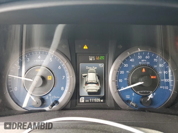 2018 Toyota Sienna XLE Auto Access Seat with VIN 5TDYZ3DC4JS903412, listed as a Copart auction lot 62653285 with 111,939 mi miles and Salvage title. Bid and sale history available at DreamBid. Image 9.