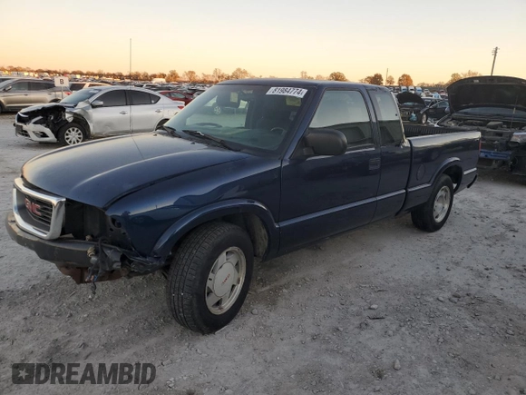 2003 GMC Sonoma with VIN 1GTCS19H638255246, listed as a Copart auction lot 81984774 with Not Provided miles and Salvage Title. Bid and sale history available at DreamBid. Image 1.