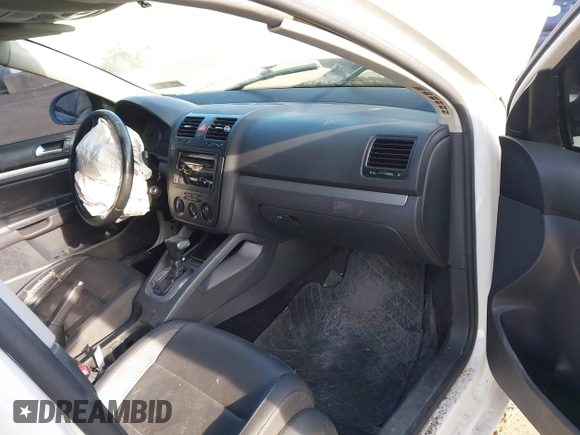2008 Volkswagen Jetta SE with VIN 3VWRM71K38M023413, listed as a IAAI auction lot 41598150 with 155,922 mi miles and . Bid and sale history available at DreamBid. Image 5.