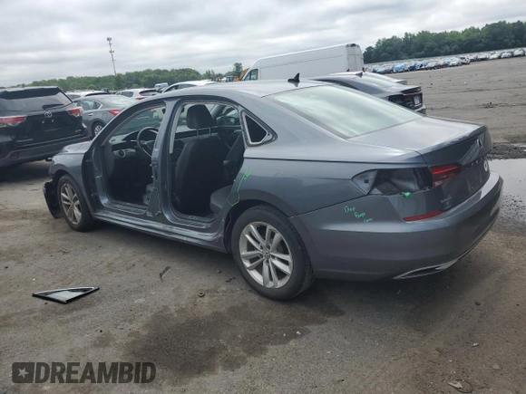 2020 Volkswagen Passat SE with VIN 1VWSA7A34LC021327, listed as a Copart auction lot 61075545 with 39,445 mi miles and Salvage title. Bid and sale history available at DreamBid. Image 2.