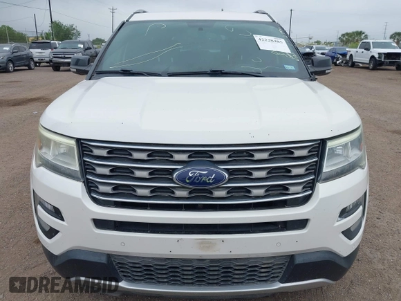 2017 Ford Explorer XLT z VIN 1FM5K7D8XHGC53849, wystawiony jako IAAI lot #42220485 z przebiegiem 135 902 mil mil oraz . Historia ofert i sprzedaży dostępna na DreamBid. Obrazek 12.