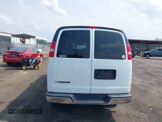 2019 Chevrolet Express Passenger LT with VIN 1GAZGPFG0K1240249, listed as a IAAI auction lot 42388617 with 109,428 mi miles and . Bid and sale history available at DreamBid. Image 16.