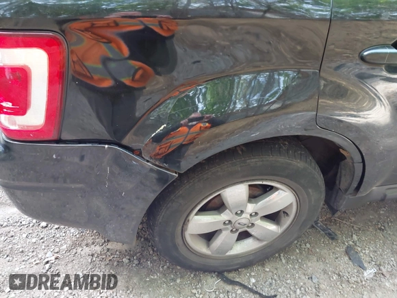 2009 Ford Escape Limited с VIN 1FMCU94G39KC30643, выставлен на аукционе IAAI как лот 42297225 с пробегом 161 758 миль миль и . История ставок и продаж доступна на DreamBid. Изображение 17.