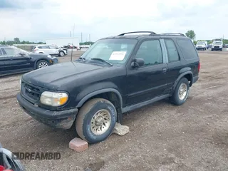 1998 Ford Explorer Sport с VIN 1FMYU22X6WUB65948, выставлен на аукционе IAAI как лот 42542594 с пробегом Не указан миль и . История ставок и продаж доступна на DreamBid. Изображение 2.