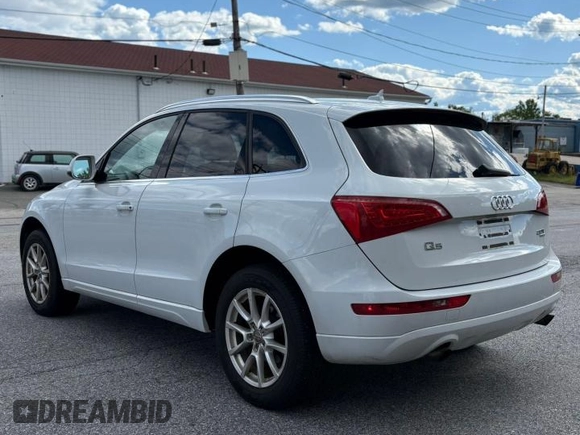 2012 Audi Q5 Premium z VIN WA1CFAFP1CA1204, wystawiony jako Copart lot #60001485 z przebiegiem 134 934 mil mil oraz Czysty tytuł • Clean title. Historia ofert i sprzedaży dostępna na DreamBid. Obrazek 3.