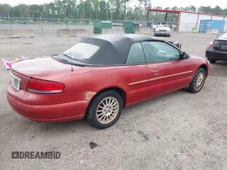 2004 Chrysler Sebring LXi z VIN 1C3EL55R14N253553, wystawiony jako IAAI lot #42418951 z przebiegiem 249 217 mil mil oraz . Historia ofert i sprzedaży dostępna na DreamBid. Obrazek 4.