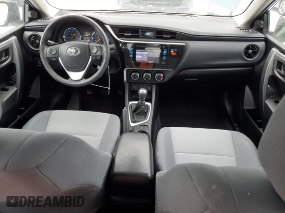 2019 Toyota Corolla L z VIN 2T1BURHE4KC127909, wystawiony jako Copart lot #44200545 z przebiegiem 74 856 mil mil oraz Czysty tytuł • Clean title. Historia ofert i sprzedaży dostępna na DreamBid. Obrazek 8.