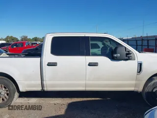 2019 Ford Super Duty F-250 SRW XL with VIN 1FT7W2A61KEG05954, listed as a IAAI auction lot 40849760 with 191,581 mi miles. Bid and sale history available at carsss.com. Image 13.