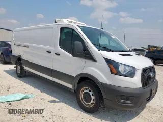 2023 Ford Transit Cargo с VIN 1FTBR1Y81PKB48106, выставлен на аукционе Copart как лот 57442685 с пробегом 11 889 миль миль и Списание • Salvage title. История ставок и продаж доступна на DreamBid. Изображение 4.
