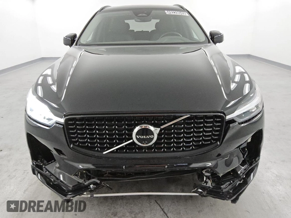2025 Volvo XC60 Plus with VIN YV4M12RC0S1088355, listed as a Copart auction lot 49228045 with 5,694 mi miles and Clean Title. Bid and sale history available at carsss.com. Image 5.