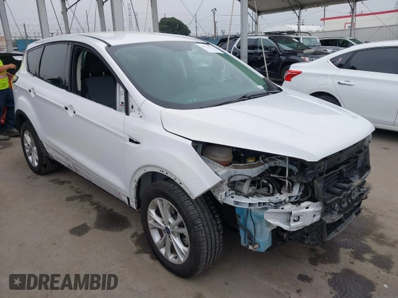 2017 Ford Escape SE with VIN 1FMCU0GD6HUC27154, listed as a IAAI auction lot 42172576 with 133,261 mi miles and . Bid and sale history available at carsss.com. Image 1.