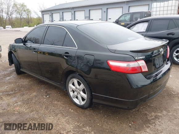 2008 Toyota Camry LE z VIN 4T1BE46K08U212553, wystawiony jako IAAI lot #42059593 z przebiegiem 475 590 mil mil oraz . Historia ofert i sprzedaży dostępna na DreamBid. Obrazek 3.