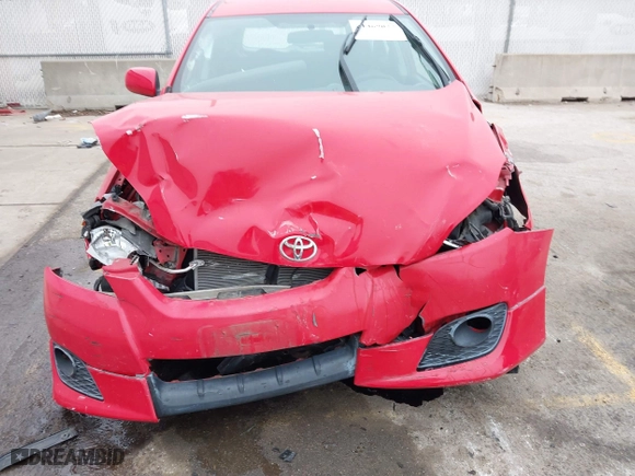 2009 Toyota Matrix S with VIN 2T1LE40E49C009417, listed as a IAAI auction lot 41469027 with 86,212 mi miles. Bid and sale history available at carsss.com. Image 6.
