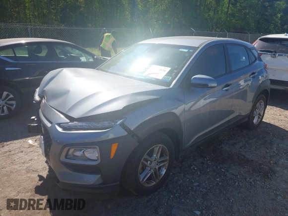 2021 Hyundai Kona SE z VIN KM8K1CAA3MU674975, wystawiony jako IAAI lot #42043579 z przebiegiem 52 240 mil mil oraz . Historia ofert i sprzedaży dostępna na DreamBid. Obrazek 2.