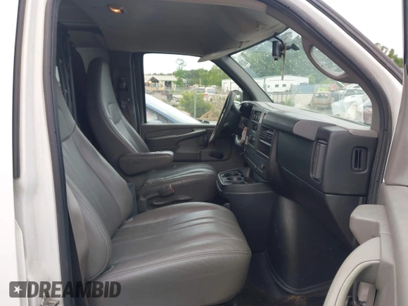 2013 Chevrolet Express Cargo with VIN 1GCSGAFX2D1148701, listed as a IAAI auction lot 42215285 with 265,463 mi miles and . Bid and sale history available at DreamBid. Image 5.
