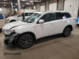 2015 Mitsubishi Outlander GT z VIN JA4JZ4AXXFZ013771, wystawiony jako Copart lot #60136855 z przebiegiem 175 489 mil mil oraz Szkoda całkowita • Salvage title. Historia ofert i sprzedaży dostępna na DreamBid. Obrazek 1.