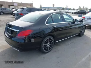 2020 Mercedes-Benz C 300 с VIN WDDWF8DB5LR539187, выставлен на аукционе IAAI как лот 42290441 с пробегом 19 669 миль миль и . История ставок и продаж доступна на DreamBid. Изображение 4.