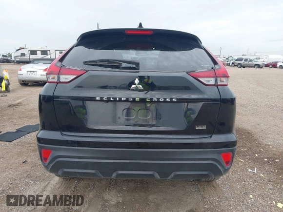 2024 Mitsubishi Eclipse Cross LE z VIN JA4ATVAA3RZ073348, wystawiony jako IAAI lot #42390003 z przebiegiem 14 771 mil mil oraz . Historia ofert i sprzedaży dostępna na DreamBid. Obrazek 16.
