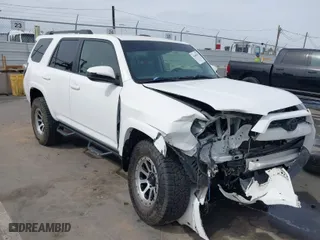 2018 Toyota 4Runner SR5 with VIN JTEBU5JR9J5531365, listed as a IAAI auction lot 41680376 with NaN miles. Bid and sale history available at carsss.com. Image 1.